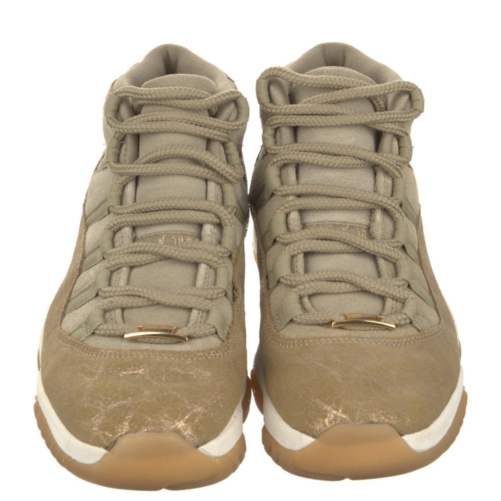 Jordan  women’s sneakers